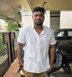 E. அஸ்வின்