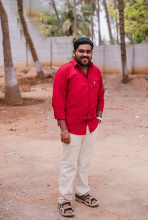 C.V கவின்