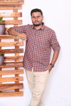 S. தினேஷ்குமார்